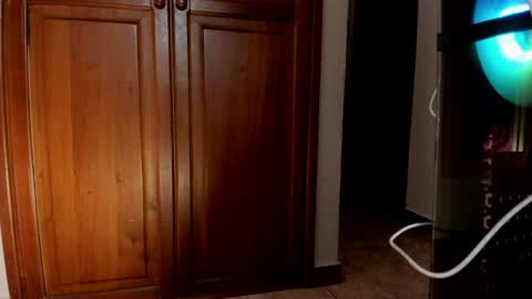 Freya Cameron online show from April 7, 12:27 pm