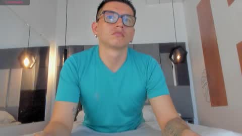  ALIS AND ALEX  online show from November 12, 8:08 pm