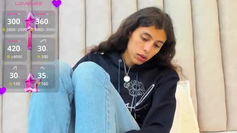 FREYA online show from February 25, 7:03 pm