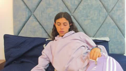 FREYA online show from October 18, 6:08 pm