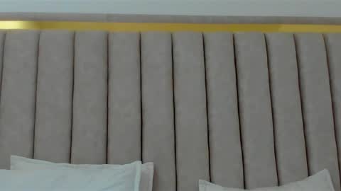 FREYA online show from December 4, 1:20 pm