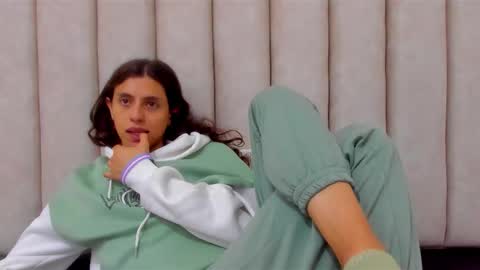 FREYA online show from December 5, 2:36 pm