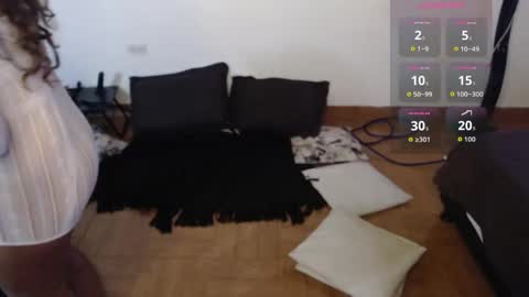 freyarouge online show from June 6, 2:11 pm