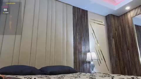 freyrvik online show from December 16, 7:30 pm