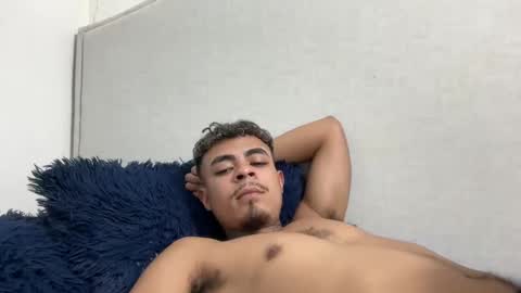 freyva_ online show from September 24, 2:37 am