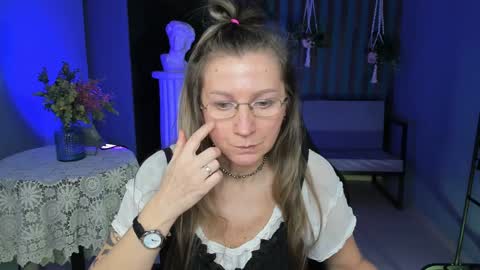 Frida Tander online show from January 27, 9:02 am