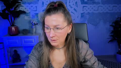 Frida Tander online show from February 1, 9:11 am