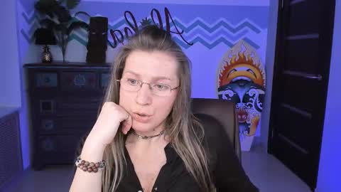 Frida Tander online show from March 8, 7:09 pm