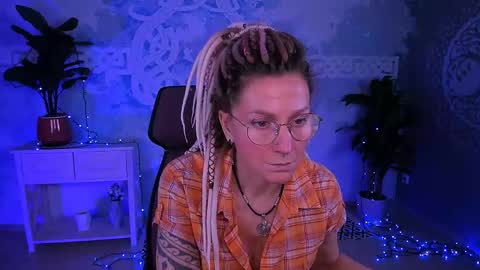 Frida Tander online show from February 26, 5:50 am