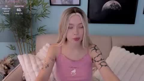 friend_zone_ online show from July 9, 1:26 pm