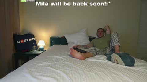 Snapshot of friendsurdreams chatting on December 24, 7:00 pm friendsurdreams online show from December 24, 7:00 pm