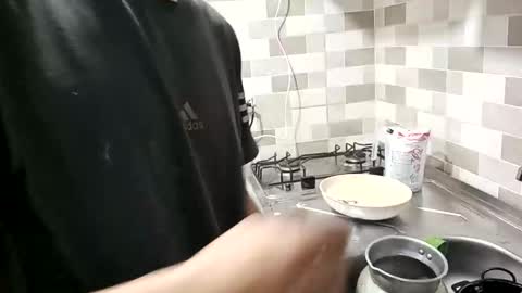 Snapshot of friqui_sex chatting on November 16, 9:20 pm friqui_sex online show from November 16, 9:20 pm