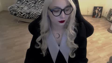 Lilith online show from October 29, 11:23 am