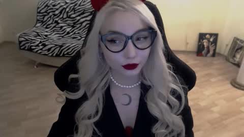 Lilith online show from October 30, 11:44 am