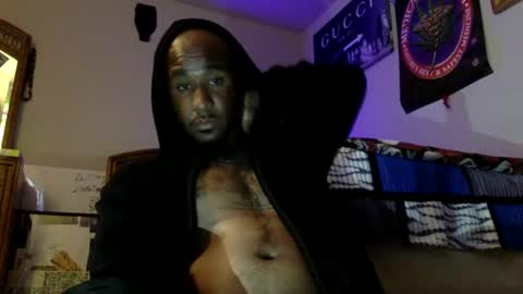 Snapshot of fromthabac chatting on September 18, 2:13 am fromthabac online show from September 18, 2:13 am