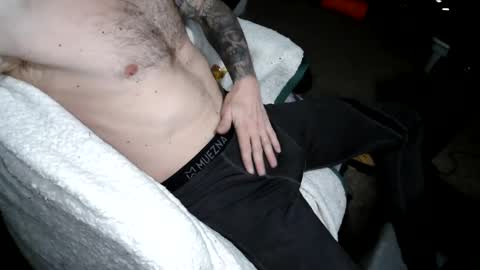 froski666 online show from February 9, 10:09 am