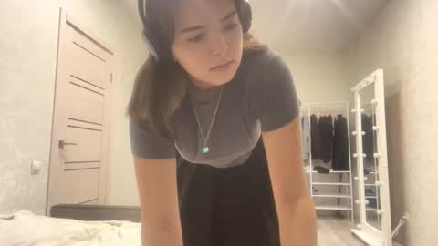 Emily online show from October 8, 3:42 pm