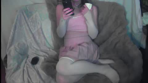 Snapshot of frostyboi20 chatting on February 11, 5:51 pm frostyboi20 online show from February 11, 5:51 pm