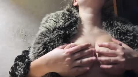 Snapshot of frumcake chatting on February 14, 2:18 am FrumCake online show from February 14, 2:18 am