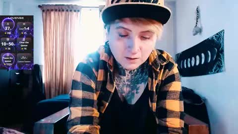          HEHIM  online show from November 22, 4:06 pm