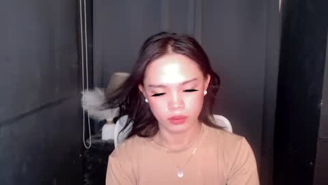 Snapshot of fuchsia_love chatting on December 7, 5:59 am HI IM RONA DONT FORGET GIVE ME THUMBS UP AND JOIN TO MY FANCLUB online show from December 7, 5:59 am
