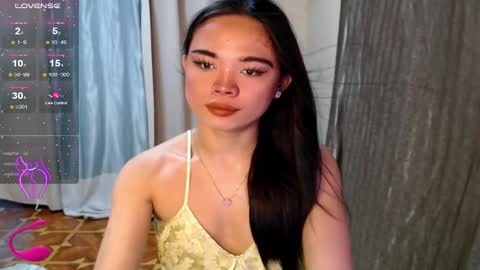 Snapshot of fuchsia_love chatting on October 13, 5:13 pm HI IM RONA DONT FORGET GIVE ME THUMBS UP AND JOIN TO MY FANCLUB online show from October 13, 5:13 pm