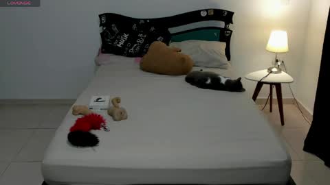 uwu online show from March 30, 1:28 am