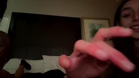 fuckallmyholespleaseee online show from April 17, 11:08 pm