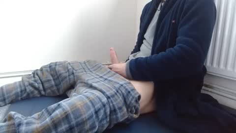 Snapshot of fuckbeatb chatting on December 3, 11:52 am fuckbeatb online show from December 3, 11:52 am