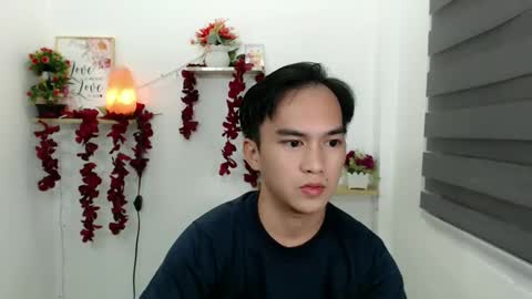 Snapshot of fuckboy_zachxx chatting on February 9, 3:56 pm online show from February 9, 3:56 pm