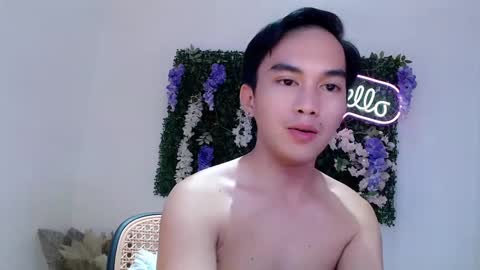 Snapshot of fuckboy_zachxx chatting on February 19, 4:34 am online show from February 19, 4:34 am