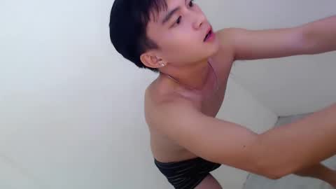 Snapshot of fuckboy_zachxx chatting on March 10, 1:43 pm online show from March 10, 1:43 pm