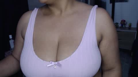 Snapshot of fucking_temptation1 chatting on October 5, 2:10 am Mia and Gary online show from October 5, 2:10 am