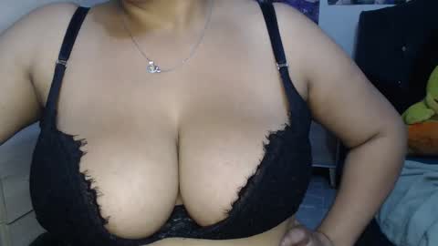 Snapshot of fucking_temptation1 chatting on November 8, 2:34 am Mia and Gary online show from November 8, 2:34 am