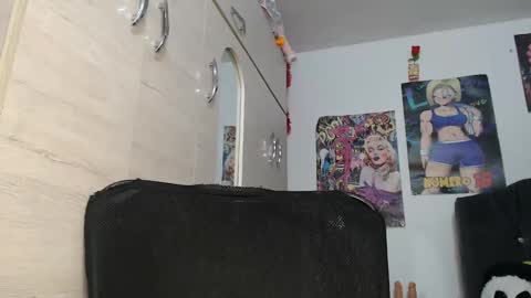 Snapshot of fucking_temptation1 chatting on November 16, 1:44 am Mia and Gary online show from November 16, 1:44 am