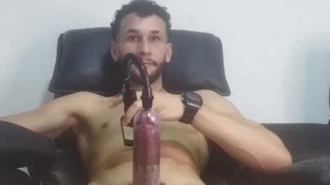 Snapshot of fuckingmulletdaddy chatting on February 15, 10:58 am Phill online show from February 15, 10:58 am