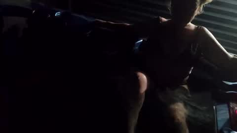 fuckmeharderdaddy371558 online show from April 28, 4:28 am