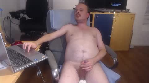 Snapshot of fufa3 chatting on January 3, 9:57 pm Mario online show from January 3, 9:57 pm