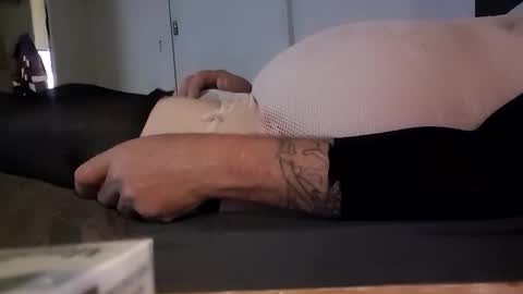 Pizzaz online show from February 2, 1:30 pm