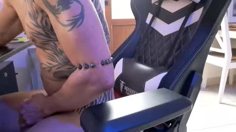 Snapshot of fullartofsex chatting on January 10, 12:58 pm FullArtOfSex online show from January 10, 12:58 pm