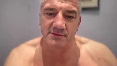fullback_15 online show from May 16, 6:54 am