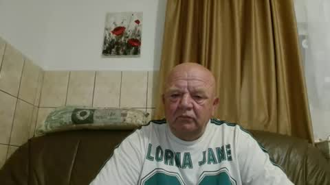 Snapshot of fullballs6 chatting on September 9, 12:54 am fullballs6 online show from September 9, 12:54 am