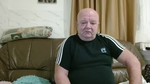 fullballs6 online show from February 13, 3:24 am