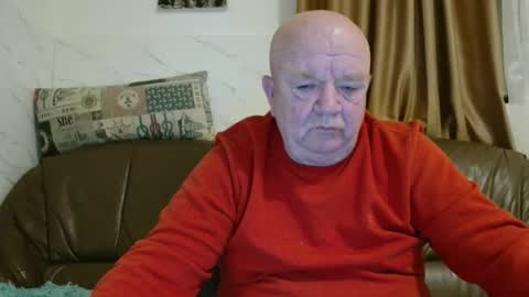 fullballs6 online show from March 10, 2:49 am