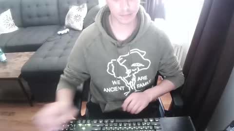 fullandready online show from October 7, 4:26 pm