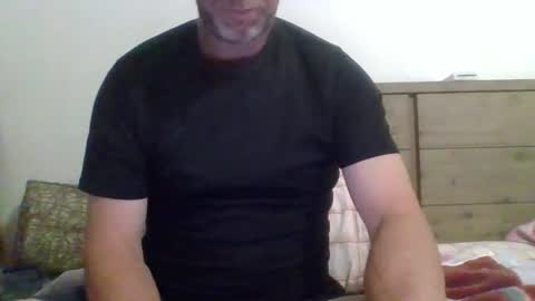 funaussieguy80 online show from April 25, 11:46 am