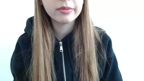 Emma online show from March 2, 7:09 am