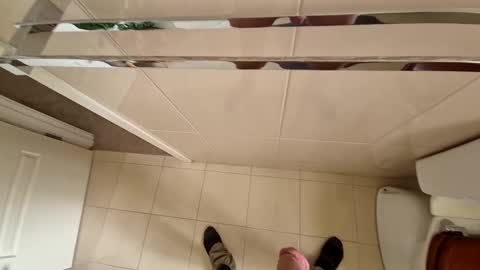 Snapshot of funfishing27 chatting on December 18, 11:55 pm funfishing27 online show from December 18, 11:55 pm