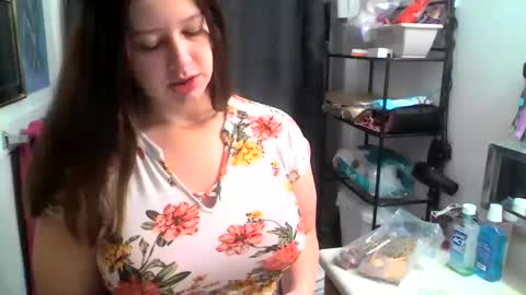 Linnys Palace online show from September 22, 4:31 pm