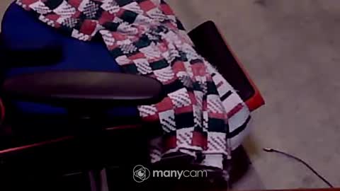 Snapshot of funformycock2025 chatting on November 26, 2:23 am FunForMyCock online show from November 26, 2:23 am